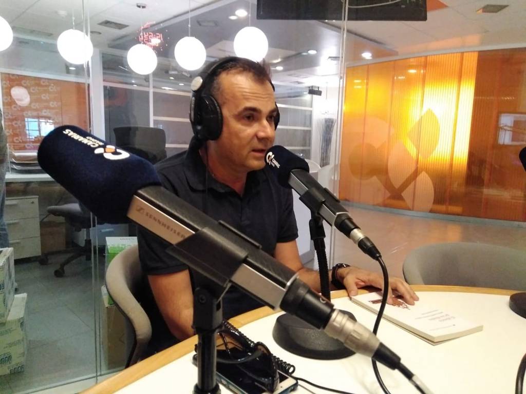 La imagen tiene un atributo ALT vacío; su nombre de archivo es jesus-reyes-cornejo-portada.jpg